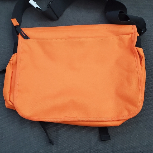 UP Westernpack Bags Up Westernpack Day Runner Messenger Bag Poshmark